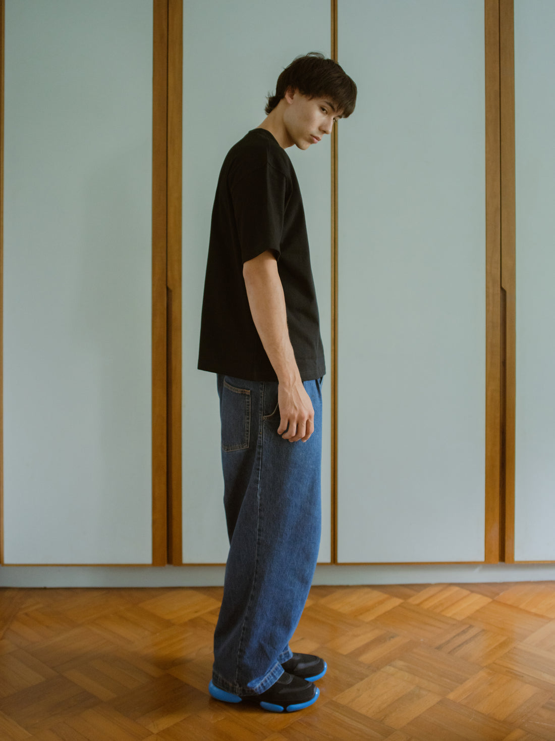 Oversized Cropped Boxy Tee - Black